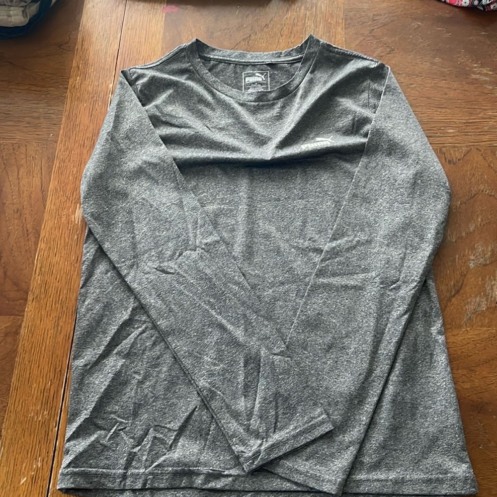 Boys Puma quickly dry long sleeve 
Size Medium 10-12
